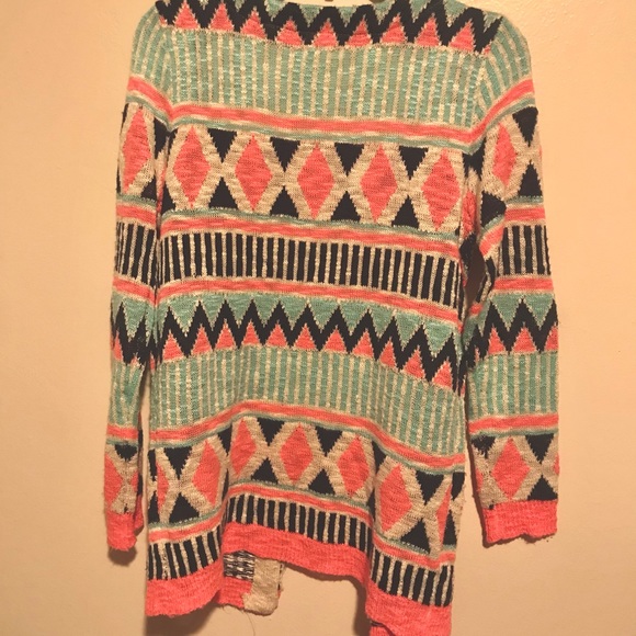 Aztec Pattern Cardigan - Picture 2 of 3